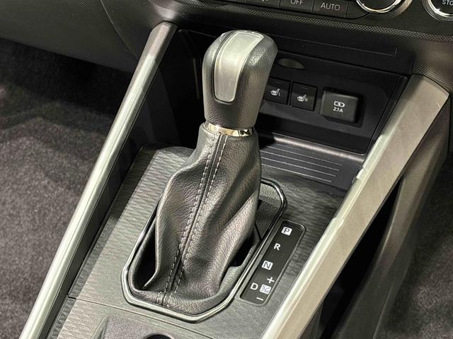 ロッキープレミアムＧ　バックカメラ付き　電動パーキングブレーキＬＥＤヘッドランプ・フォグランプ　全車速追従機能付アダプティブクルーズコントロール　レーンキープコントロール　ブラインドスポットモニター　１７インチアルミホイール　シートヒーター（広島県）の中古車
