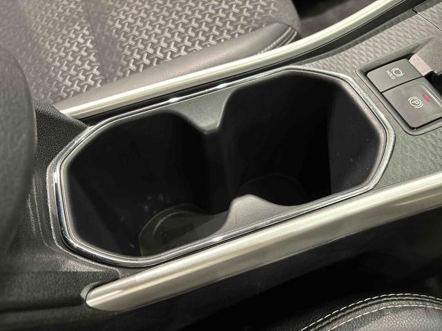 ロッキープレミアムＧ　バックカメラ付き　電動パーキングブレーキＬＥＤヘッドランプ・フォグランプ　全車速追従機能付アダプティブクルーズコントロール　レーンキープコントロール　ブラインドスポットモニター　１７インチアルミホイール　シートヒーター（広島県）の中古車