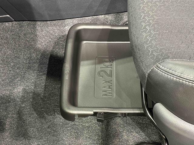 ロッキープレミアムＧ　バックカメラ付き　電動パーキングブレーキＬＥＤヘッドランプ・フォグランプ　全車速追従機能付アダプティブクルーズコントロール　レーンキープコントロール　ブラインドスポットモニター　１７インチアルミホイール　シートヒーター（広島県）の中古車