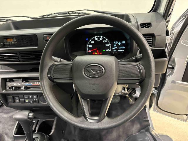 ハイゼットトラックスタンダード　４ＷＤ　コーナーセンサー　ＡＭ／ＦＭラジオハロゲンヘッドランプ　トップシェイドガラス　運転席ＳＲＳエアバック　バックソナー　電動式パワーステアリング　ＡＭ／ＦＭラジオ　ＶＳＣ＆ＴＲＣ（広島県）の中古車