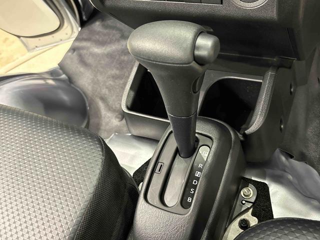 ハイゼットトラックスタンダード　４ＷＤ　コーナーセンサー　ＡＭ／ＦＭラジオハロゲンヘッドランプ　トップシェイドガラス　運転席ＳＲＳエアバック　バックソナー　電動式パワーステアリング　ＡＭ／ＦＭラジオ　ＶＳＣ＆ＴＲＣ（広島県）の中古車