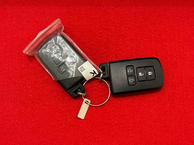 シエンタＧ　クエロ　ナビ　ドライブレコーダー　ＥＴＣ車載器ＬＥＤヘッドライト　オートライト　電動格納ドアミラー　両側電動スライドドア　アイドリングストップ　キーレスエントリー　ホイールキャップタイヤ　バックカメラ対応　３列シート（広島県）の中古車