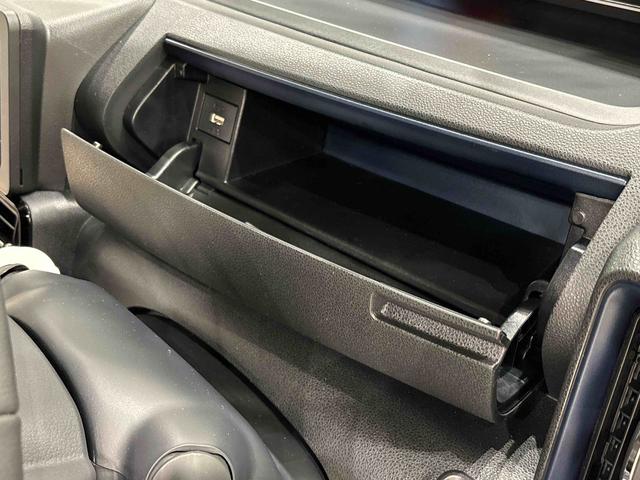 タントカスタムＲＳ　パノラマモニター対応カメラＬＥＤオートライト　パワースライドドアウェルカムオープン機能　電動パーキングブレーキ　運転席助手席シートヒーター　アルミホイール　キーフリーシステム　　オート電動格納式ドアミラー（広島県）の中古車