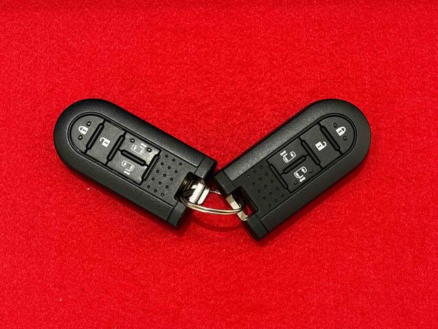 ムーヴキャンバスＸメイクアップリミテッド　ＳＡIII　２ＷＤ　ＣＶＴ車両側電動スライドドア　オートエアコン　電動ドアミラー連動格納式キーフリーシステム　マルチリフレクターハロゲンヘッドライト　フロントベンチシート　パノラマモニターカメラ　純正カーナビゲーション（広島県）の中古車