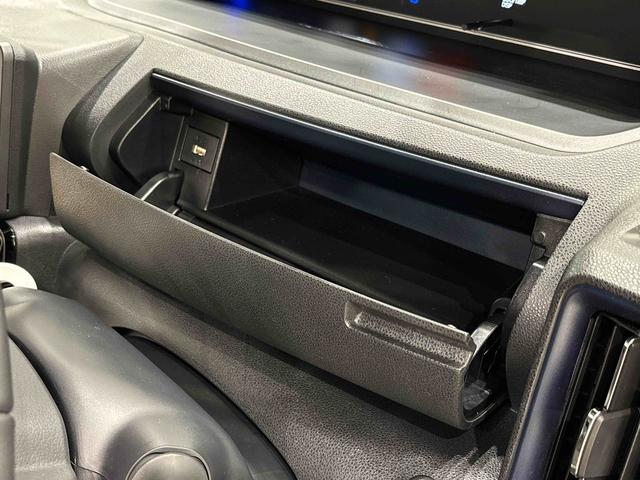 タントカスタムＲＳ　　Ｂカメラ　両側電動スライドドア　ターボ車ＬＥＤオートライト　パワースライドドアウェルカムオープン機能　オート電動格納式ドアミラー　助手席ロングスライド　助手席イージークローザー　アルミホイール　キーフリーシステム　前席シートヒーター（広島県）の中古車