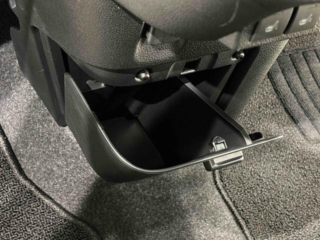 ムーヴキャンバスストライプスＧターボ　９インチディスプレイオーディオ　Ｑｉ全車速追従機能付ＡＣＣ　運転席・助手席シートヒーター　電動パーキングブレーキブレーキ　オートブレーキホールド機能　チルトステアリング　運転席シートリフター　オートライト　ＬＥＤヘッドランプ（広島県）の中古車