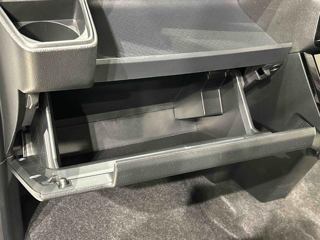 タントカスタム　ＲＳ　　電子パーキング　両側パワースライドドアＬＥＤオートライト　パワースライドドアウェルカムオープン機能　電動パーキングブレーキ　運転席助手席シートヒーター　アルミホイール　キーフリーシステム　　オート電動格納式ドアミラー（広島県）の中古車