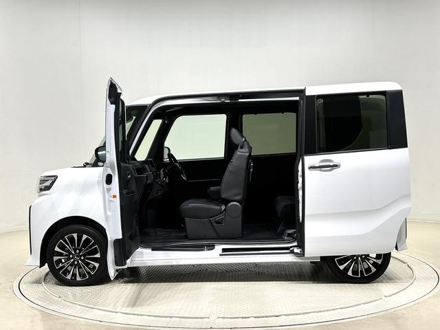 タントカスタムＲＳ　４ＷＤ　コーナーセンサー　バックカメラ付きＬＥＤオートライト　パワースライドドアウェルカムオープン機能　電動パーキングブレーキ　運転席助手席シートヒーター　アルミホイール　キーフリーシステム　　オート電動格納式ドアミラー（広島県）の中古車