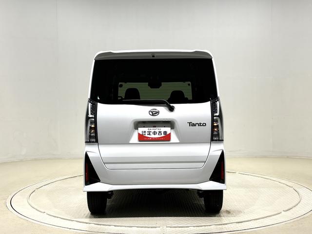 タントカスタムＲＳ　４ＷＤ　コーナーセンサー　バックカメラ付きＬＥＤオートライト　パワースライドドアウェルカムオープン機能　電動パーキングブレーキ　運転席助手席シートヒーター　アルミホイール　キーフリーシステム　　オート電動格納式ドアミラー（広島県）の中古車