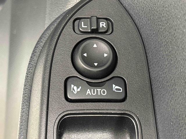 タントカスタムＲＳ　４ＷＤ　コーナーセンサー　バックカメラ付きＬＥＤオートライト　パワースライドドアウェルカムオープン機能　電動パーキングブレーキ　運転席助手席シートヒーター　アルミホイール　キーフリーシステム　　オート電動格納式ドアミラー（広島県）の中古車