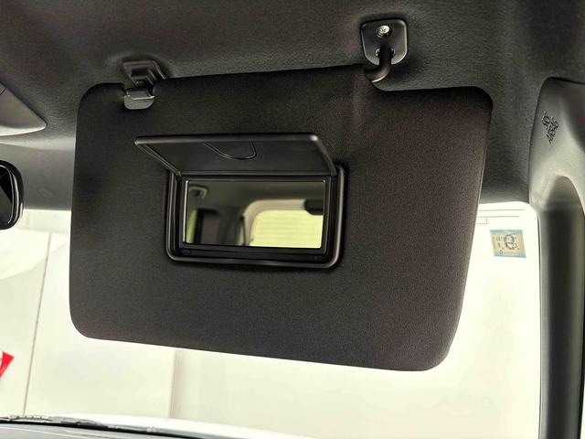 タントカスタムＲＳ　４ＷＤ　コーナーセンサー　バックカメラ付きＬＥＤオートライト　パワースライドドアウェルカムオープン機能　電動パーキングブレーキ　運転席助手席シートヒーター　アルミホイール　キーフリーシステム　　オート電動格納式ドアミラー（広島県）の中古車