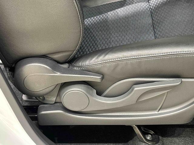 タントカスタムＲＳ　４ＷＤ　コーナーセンサー　バックカメラ付きＬＥＤオートライト　パワースライドドアウェルカムオープン機能　電動パーキングブレーキ　運転席助手席シートヒーター　アルミホイール　キーフリーシステム　　オート電動格納式ドアミラー（広島県）の中古車