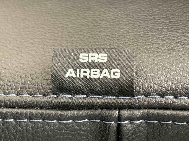 タントカスタムＲＳ　４ＷＤ　コーナーセンサー　バックカメラ付きＬＥＤオートライト　パワースライドドアウェルカムオープン機能　電動パーキングブレーキ　運転席助手席シートヒーター　アルミホイール　キーフリーシステム　　オート電動格納式ドアミラー（広島県）の中古車