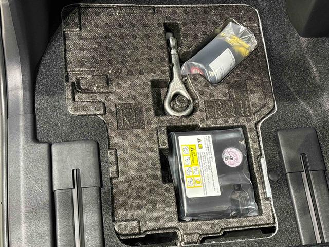 タントカスタムＲＳ　４ＷＤ　コーナーセンサー　バックカメラ付きＬＥＤオートライト　パワースライドドアウェルカムオープン機能　電動パーキングブレーキ　運転席助手席シートヒーター　アルミホイール　キーフリーシステム　　オート電動格納式ドアミラー（広島県）の中古車