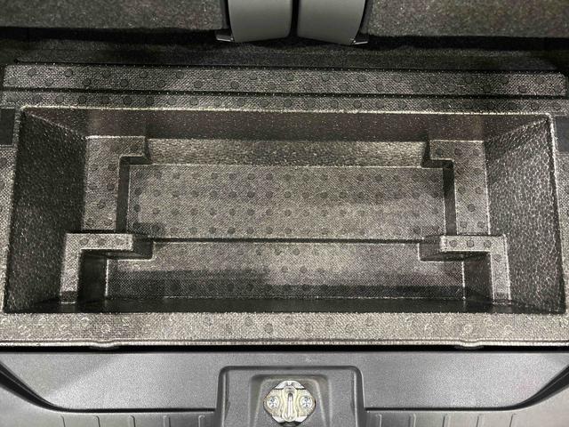 タントカスタムＲＳ　４ＷＤ　コーナーセンサー　バックカメラ付きＬＥＤオートライト　パワースライドドアウェルカムオープン機能　電動パーキングブレーキ　運転席助手席シートヒーター　アルミホイール　キーフリーシステム　　オート電動格納式ドアミラー（広島県）の中古車