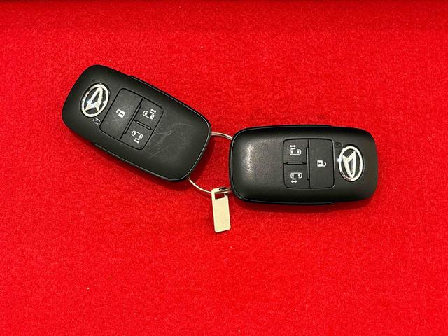 タントカスタムＲＳ　４ＷＤ　コーナーセンサー　バックカメラ付きＬＥＤオートライト　パワースライドドアウェルカムオープン機能　電動パーキングブレーキ　運転席助手席シートヒーター　アルミホイール　キーフリーシステム　　オート電動格納式ドアミラー（広島県）の中古車