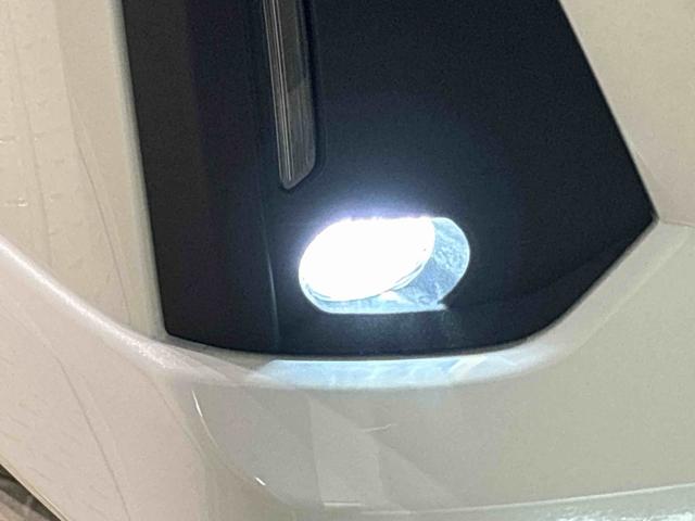 トールカスタムＧ　ターボＬＥＤヘッドランプ・フォグランプ　　１５インチアルミホイール　オートライト　プッシュボタンスタート　クルーズコントロール　　コーナーセンサー　パワースライドドア　キーフリーシステム（広島県）の中古車