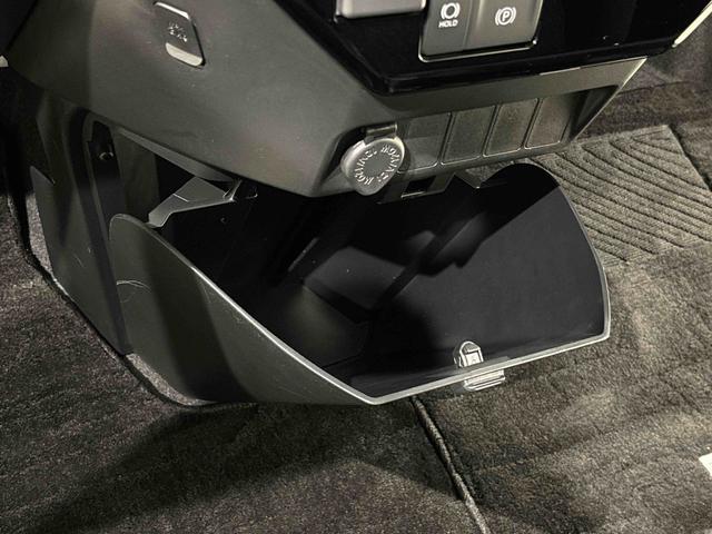 トールカスタムＧ　ターボＬＥＤヘッドランプ・フォグランプ　　１５インチアルミホイール　オートライト　プッシュボタンスタート　クルーズコントロール　　コーナーセンサー　パワースライドドア　キーフリーシステム（広島県）の中古車