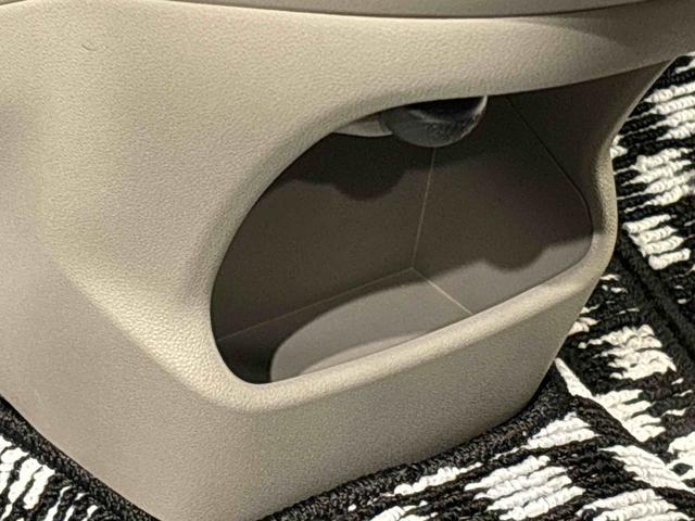 ミライースＸ　スマートセレクションＳＡ　ＣＤチューナー　ＥＴＣ車載器ＬＥＤヘッドランプ　セキュリティアラーム　コーナーセンサー　１４インチフルホイールキャップ　キーレスエントリー　電動格納式ドアミラー　ショツピングフック　マニュアルエアコン（広島県）の中古車