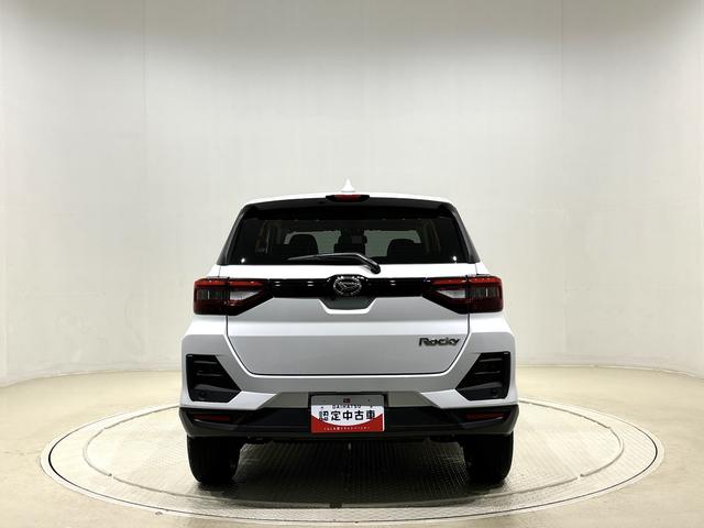 ロッキープレミアムＧ　バックカメラ対応　電動パーキングブレーキＬＥＤヘッドランプ・フォグランプ　全車速追従機能付アダプティブクルーズコントロール　レーンキープコントロール　ブラインドスポットモニター　１７インチアルミホイール　シートヒーター（広島県）の中古車