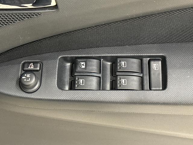 ムーヴカスタム　ＲＳバックカメラ　ＥＴＣ車載器　オートエアコン　アルミホイール　オートライト　プッシュボタンスタート　セキュリティアラーム　運転席シートリフター　電動格納ドアミラー（広島県）の中古車