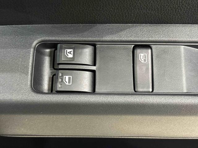 ハイゼットカーゴＤＸ　４ＷＤ　キーレスエントリー　オーバーヘッドシェルフＡＭＦＭラジオ　撥水フルファブリックシート表皮（前席のみ）　フロントドアパワーウインドウ（運転席挟み込み防止機構付き）　スペアタイヤ　リヤヒーター　手引き式サイドブレーキ　リバース連動リヤワイパー（広島県）の中古車