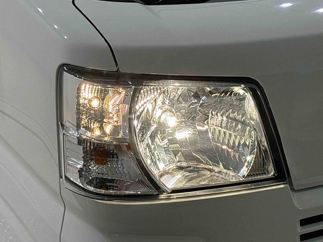 ハイゼットカーゴＤＸ　４ＷＤ　キーレスエントリー　オーバーヘッドシェルフＡＭＦＭラジオ　撥水フルファブリックシート表皮（前席のみ）　フロントドアパワーウインドウ（運転席挟み込み防止機構付き）　スペアタイヤ　リヤヒーター　手引き式サイドブレーキ　リバース連動リヤワイパー（広島県）の中古車