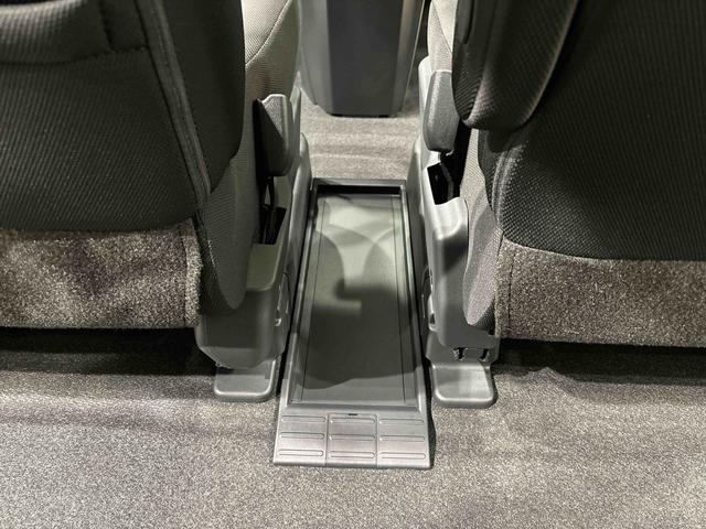 トールカスタムＧ　ターボ　クルーズコントロール　アルミホイールオートエアコン　電動パーキングブレーキ　プッシュボタンスタート　パワースライドドアウェルカムオープン機能　オート格納機能付きドアミラー　ＬＥＤヘッドランプ・フォグランプ　キーフリーシステム（広島県）の中古車
