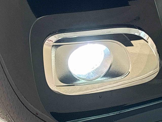ムーヴキャンバスストライプスＧ　バックモニター対応カメラＬＥＤオートライト・フォグランプ　電動パーキングブレーキ　プッシュボタンスタート　セキュリティアラーム　バックカメラ　両側パワースライドドアウエルカムオープン機能　オート電動格納式ドアミラー（広島県）の中古車