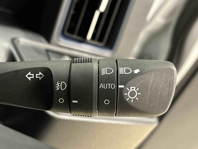 タントカスタムX 4WDLEDオートライト パワースライドドアウェルカムオープン機能 電動パーキングブレーキ 運転席助手席シートヒーター アルミホイール キーフリーシステム オート電動格納式ドアミラー(広島県)の中古車