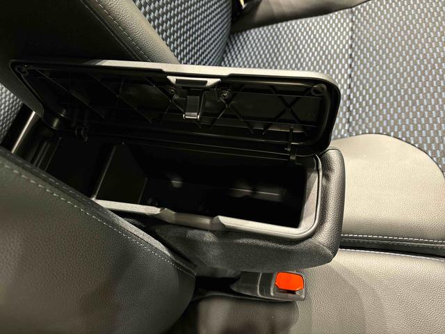 タントカスタムX 4WDLEDオートライト パワースライドドアウェルカムオープン機能 電動パーキングブレーキ 運転席助手席シートヒーター アルミホイール キーフリーシステム オート電動格納式ドアミラー(広島県)の中古車