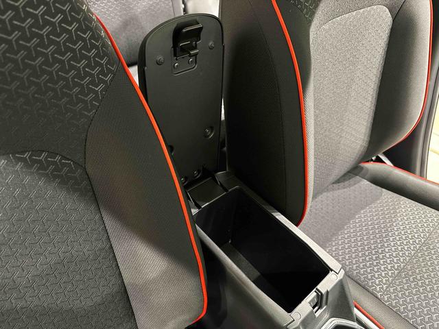 ロッキーX HEV ディスプレイオーディオ ドラレコ ETCLEDヘッドランプ アクティブマルチインフォメーションメーター アルミホイール オートライト プッシュボタンスタート(広島県)の中古車