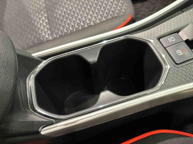 ロッキーX HEV ディスプレイオーディオ ドラレコ ETCLEDヘッドランプ アクティブマルチインフォメーションメーター アルミホイール オートライト プッシュボタンスタート(広島県)の中古車