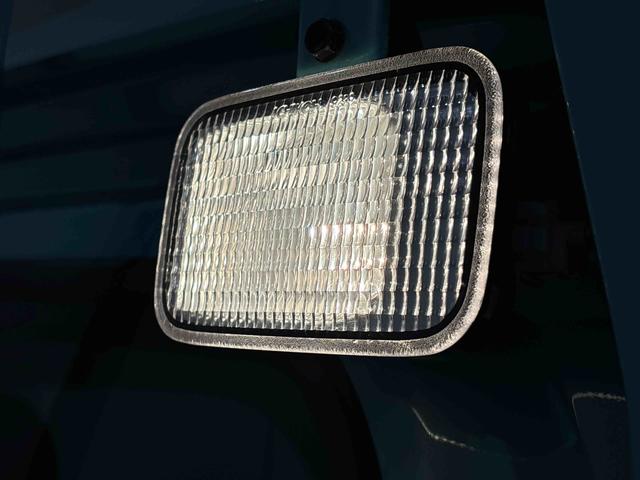 ハイゼットトラックジャンボＳＡIIIｔ　ＣＤチューナー　ＥＴＣ車載器ＬＥＤヘッドランプ　ＬＥＤフォグランプ　トップシェイドガラス　大型荷台作業灯　デュアルエアバック　パワーウインドウ　キーレスエントリー　パワードアロック　バックソナー　ＶＳＣ＆ＴＲＣ（広島県）の中古車