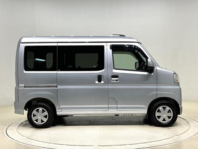 ハイゼットカーゴクルーズ   純正ナビ   バックモニター   ETCキーレスエントリー マニュアルエアコン 運転席・助手席パワーウインドウ オートライト ハンド式サイドブレーキ ハロゲンヘッドライト アイドリングストップ機能   テンパータイヤ(広島県)の中古車
