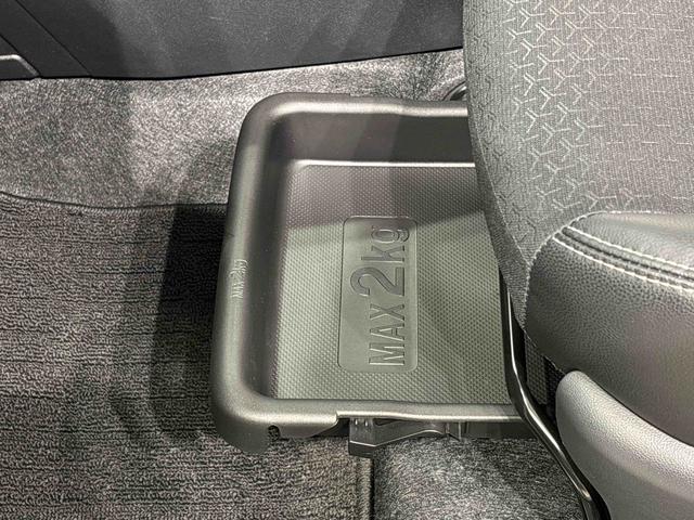 ロッキープレミアムＧ　ＨＥＶ　バックカメラ付　前席シートヒーターＬＥＤヘッドライト　ＬＥＤフォグランプ　１７インチアルミホイール　メッキドアアウターハンドル　本革巻きステアリングホイール　アダプティブルクルーズコントロール　ＳＲＳサイドエアバッグ（広島県）の中古車