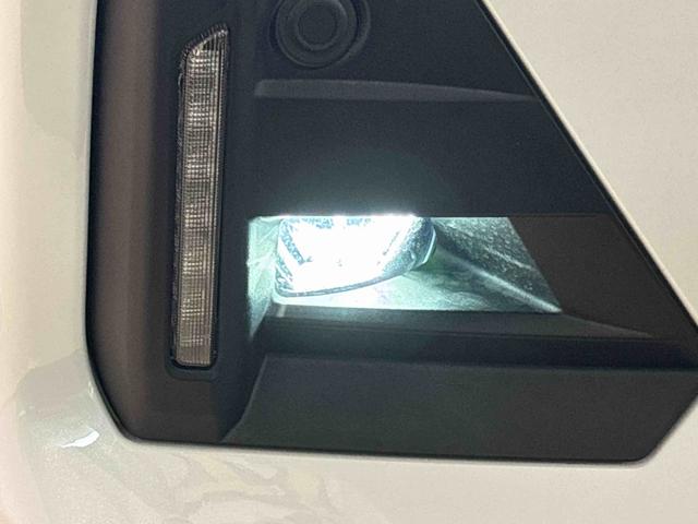 ロッキープレミアムＧ　ＨＥＶ　バックカメラ付　前席シートヒーターＬＥＤヘッドライト　ＬＥＤフォグランプ　１７インチアルミホイール　メッキドアアウターハンドル　本革巻きステアリングホイール　アダプティブルクルーズコントロール　ＳＲＳサイドエアバッグ（広島県）の中古車