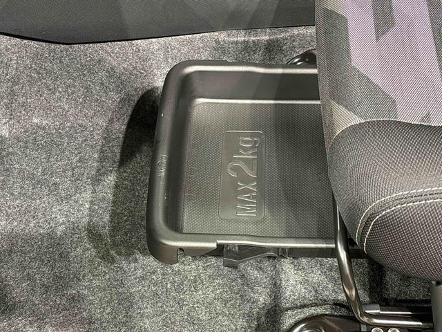 タフトＧ　クロムベンチャー　　ＬＥＤヘッドライト　オートライトスカイフィールトップ　クロムパック　メッキパック　シルバーアンダーガーニッシュ　インテリアアクセント　ＬＥＤオートライト＆フォグランプ　電動パーキングブレーキ　バックカメラ　アルミホイール（広島県）の中古車