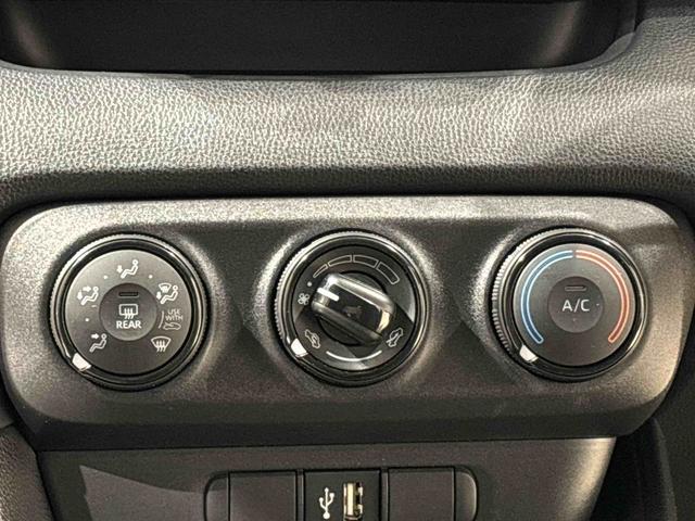 ヤリスＸ　バックモニターＥＴＣ車載器　衝突回避支援ブレーキ純正ディスプレイオーディオ　バックモニター　ＥＴＣ車載器　オートライト　オートマチックハイビーム　ＳＲＳエアバック　運転席シートリフター（広島県）の中古車