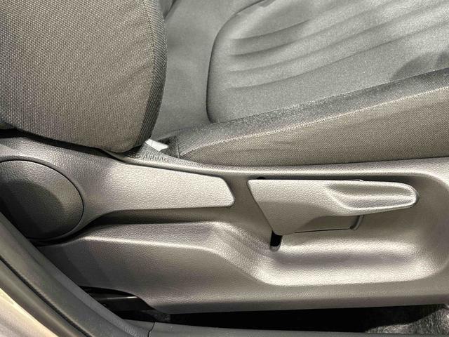 ヤリスＸ　バックモニターＥＴＣ車載器　衝突回避支援ブレーキ純正ディスプレイオーディオ　バックモニター　ＥＴＣ車載器　オートライト　オートマチックハイビーム　ＳＲＳエアバック　運転席シートリフター（広島県）の中古車