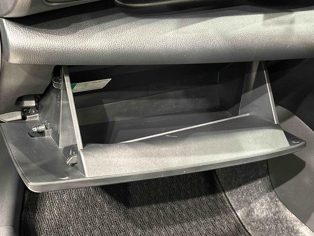 ヤリスＸ　バックモニターＥＴＣ車載器　衝突回避支援ブレーキ純正ディスプレイオーディオ　バックモニター　ＥＴＣ車載器　オートライト　オートマチックハイビーム　ＳＲＳエアバック　運転席シートリフター（広島県）の中古車