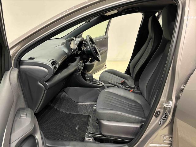 ヤリスＸ　バックモニターＥＴＣ車載器　衝突回避支援ブレーキ純正ディスプレイオーディオ　バックモニター　ＥＴＣ車載器　オートライト　オートマチックハイビーム　ＳＲＳエアバック　運転席シートリフター（広島県）の中古車