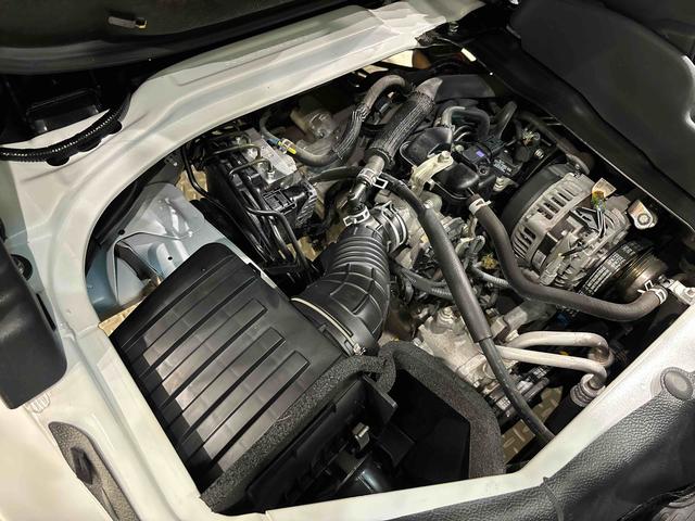 ハイゼットカーゴスペシャルＳＡIII　オートライト　ＥＴＣ車載器ＬＥＤヘッドランプ　トップシェイドガラス　コーナーセンサー　オーバーヘッドシェルフ　ＡＭ／ＦＭラジオ　スチールホイール　マニュアルエアコン（広島県）の中古車