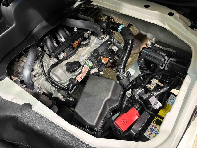ハイゼットカーゴスペシャルＳＡIII　オートライト　ＥＴＣ車載器ＬＥＤヘッドランプ　トップシェイドガラス　コーナーセンサー　オーバーヘッドシェルフ　ＡＭ／ＦＭラジオ　スチールホイール　マニュアルエアコン（広島県）の中古車