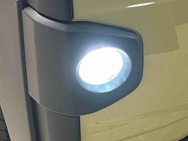 タントファンクロス　バックモニター対応カメラ　シートヒーターＬＥＤオートライト　電動パーキングブレーキ　運転席助手席シートヒーター　アルミホイール　キーフリーシステム　　オート電動格納式ドアミラー（広島県）の中古車