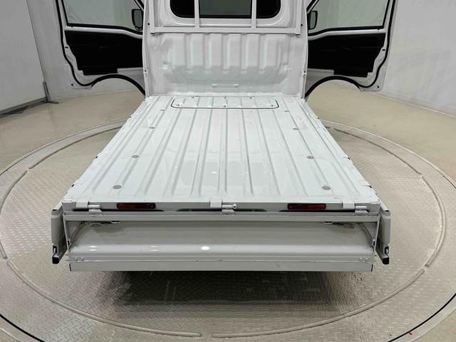 ハイゼットトラックＥＸＴ　４ＷＤ　電動格納ドアミラー　コーナーセンサーＬＥＤヘッドランプ　ＬＥＤフォグランプ　トップシェイドガラス　大型荷台作業灯　運転席ＳＲＳエアバック　パワーウインドウ　キーレスエントリー　パワードアロック　バックソナー　ＶＳＣ＆ＴＲＣ（広島県）の中古車