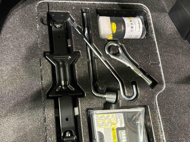 トールカスタムG ステアリングスイッチ バックカメラ キーフリーLEDヘッドランプ・フォグランプ 14インチアルミホイール オートライト プッシュボタンスタート クルーズコントロール コーナーセンサー ウエルカムオープン機能付パワースライドドア バックカメラ(広島県)の中古車