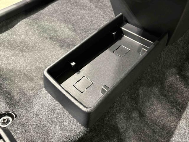 ミライースＸ　ＳＡIII　手引き式サイドブレーキ　キーレスエントリーＬＥＤヘッドランプ　電動格納式ドアミラー　パワーウインドゥ（フロントドア・リヤドア）　スモークドガラス　リバース連動リヤワイパー　コーナーセンサー（フロント２個・リヤ４個）（広島県）の中古車