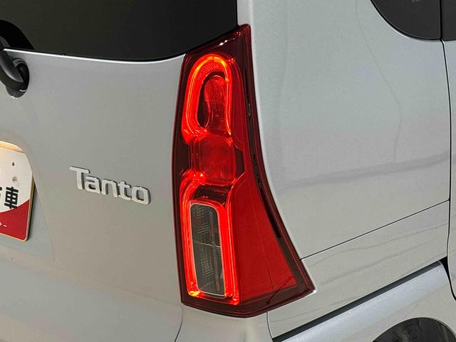 タントＸＬＥＤオートライト　パワースライドドアウェルカムオープン機能　電動パーキングブレーキ　運転席助手席シートヒーター　　フルホイールキャツプ　キーフリーシステム　　オート電動格納式ドアミラー（広島県）の中古車