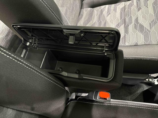 タフトＧターボ　ダーククロムベンチャー　バックモニター対応スカイフィールトップ　クロムパック　メッキパック　シルバーアンダーガーニッシュ　インテリアアクセント　ＬＥＤオートハイビーム＆フォグランプ　電動パーキングブレーキ　バックカメラ　アルミホイール（広島県）の中古車